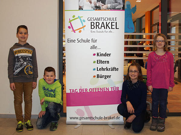 Viele Kinder haben sich die Schule am "Tag der offenen T&uuml;r" angesehen