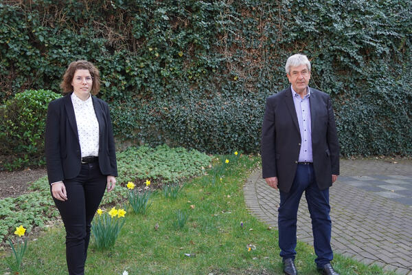 Bürgermeister Hermann Temme begrüßte die neue Klimamanagerin der Stadt Brakel Katharina Koßmann