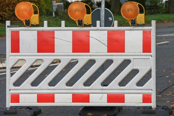 Stra&szlig;ensperrung