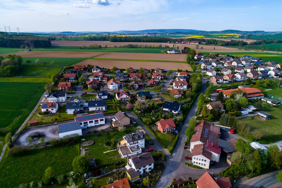Luftbild der Ortschaft Bellersen