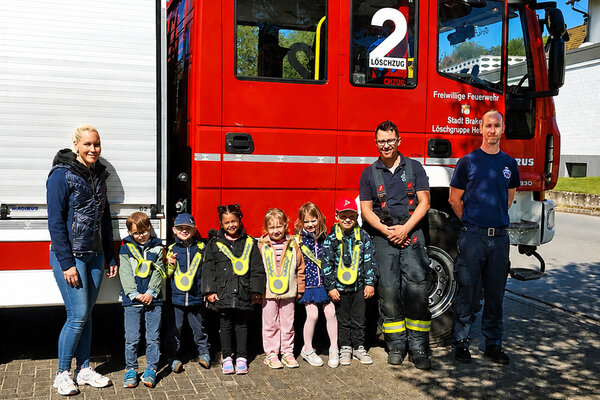 Kita Hembsen zur Besuch bei der Feuerwehr