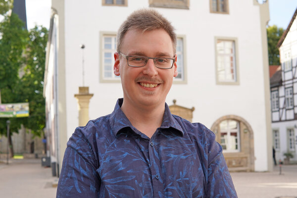 Marcel Hoppe hat die alten Brakeler Filmausschnitte technisch aufgearbeitet und mit Musik hinterlegt.